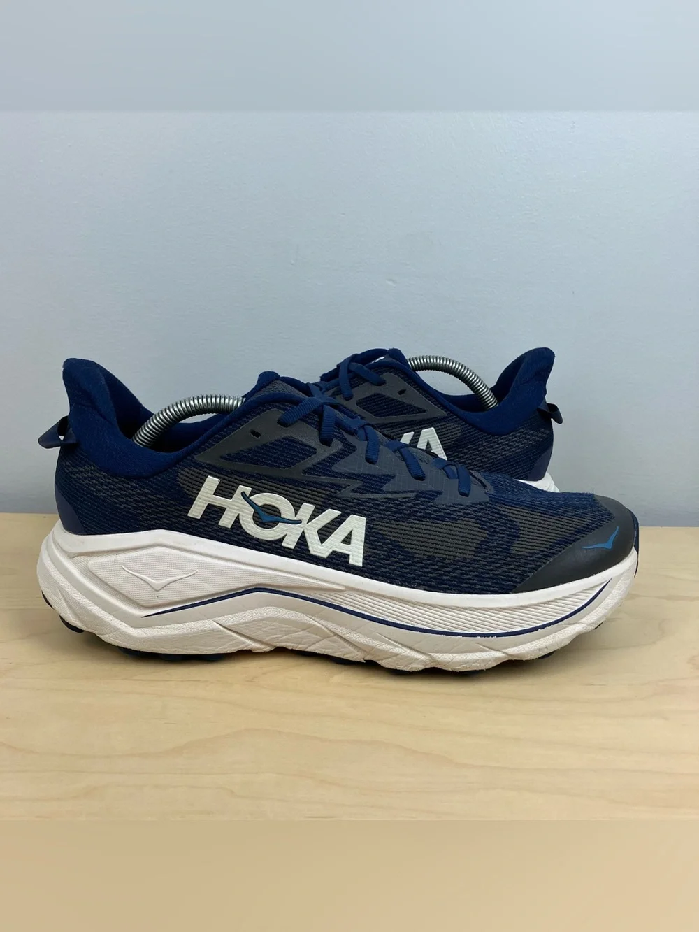 Hoka One One Men’s Size 11.0 D Challenger 8 All Terrain Athletic Running Shoes